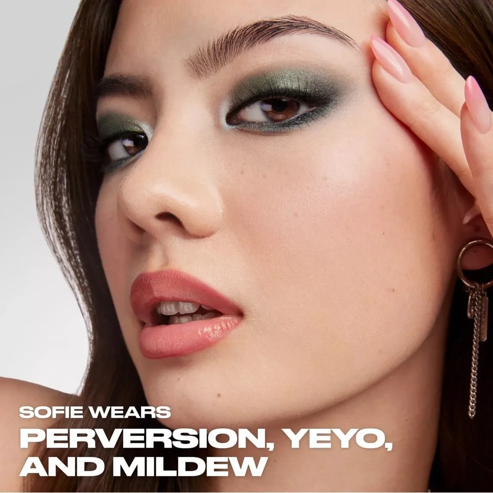‘Sabbath’ 24/7 Glide-On Waterproof Eyeliner Pencil